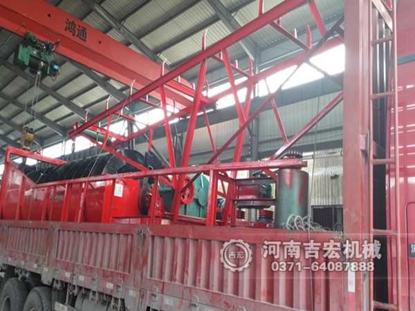 螺旋洗石機(jī)、移動(dòng)輸送機(jī)發(fā)往東北